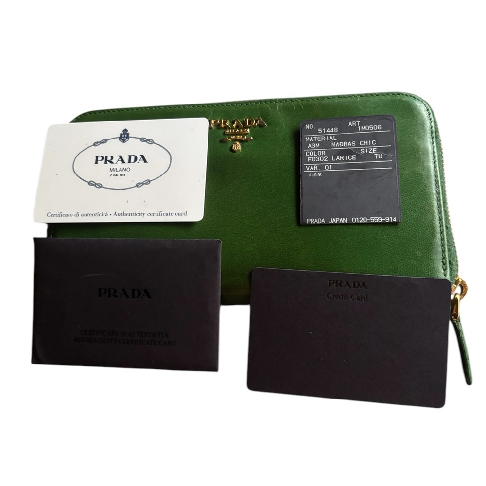Prada Green Long Leather Zipper Wallet Excellent Condition - Picture 3 of 16